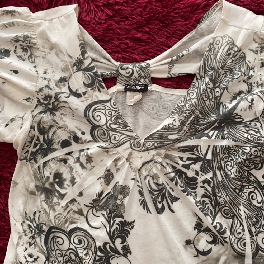 Maternity cream and grey butterfly floral top 🦋 - Picture 4 of 11